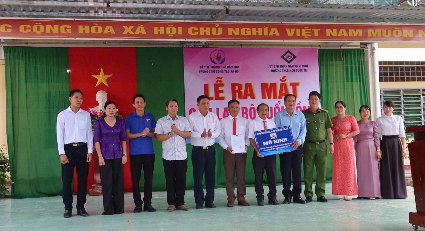 Ra mắt Câu lạc bộ Tuổi hồng THCS Ngô Quốc Trị